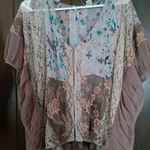 Beautiful Gimmicks By BKE Top